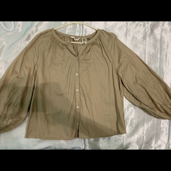 Beige Levi’s blouse - Size S - Picture 1 of 2